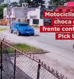 VIDEO: Motociclista en sentido contrario se impacta de frente y muere en Tabasco