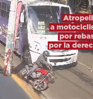 VIDEO| Motociclista rebasa por la derecha, cae y camión lo atropella