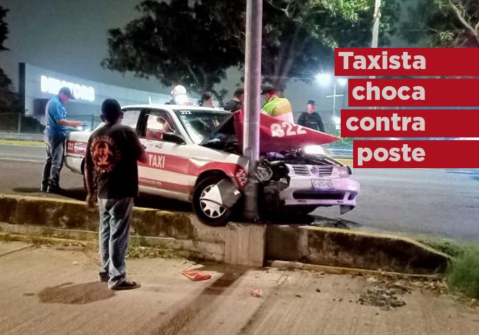 Distraído taxista chocó contra poste de alumbrado