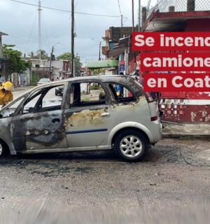 Se incendió camioneta en Coatzacoalcos