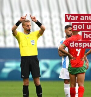 VAR quita polémico empate a Argentina una hora después de haberlo anotado