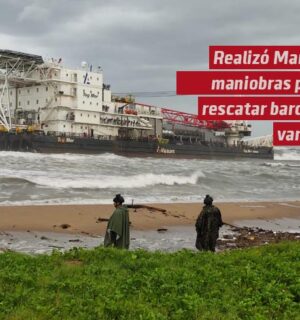 Realiza Marina maniobras de salvamento de tripulación de barcaza varada