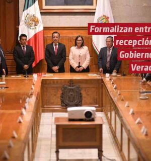 Formalizan Rocío Nahle y Cuitláhuac García inicio de proceso de entrega-recepción