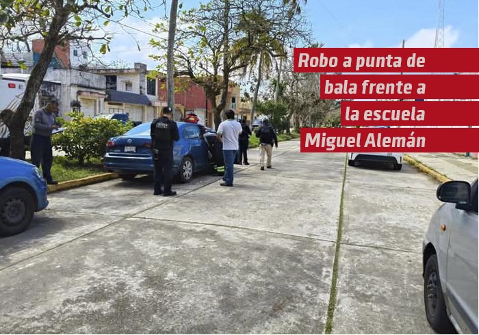 Robo a punta de bala frente a la escuela Miguel Alemán