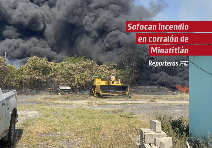 Protección Civil y Bomberos de Minatitlán sofocan incendio en corralón
