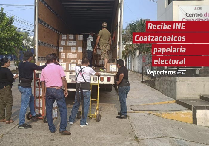Recibe INE Coatzacoalcos papelería electoral para la jornada del 1 de junio