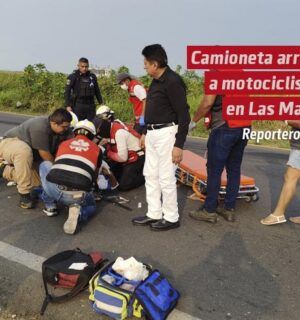 Camioneta arrolla a motociclistas en Las Matas