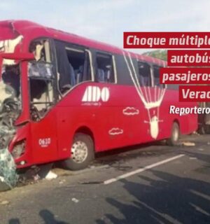 Deja 1 muertos y 20 heridos por choque múltiple de autobús de pasajeros en autopista de Veracruz