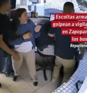VIDEO | Escoltas armados golpean a vigilante en fraccionamiento de Zapopan y desatan búsqueda
