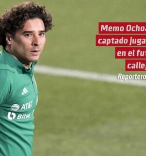 ¿Debuta en la talacha? Memo Ochoa es captado jugando en el futbol callejero