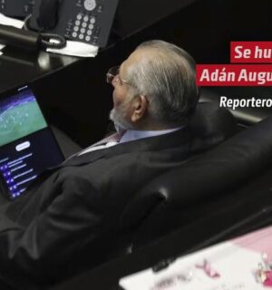 Se hunde Adán Augusto