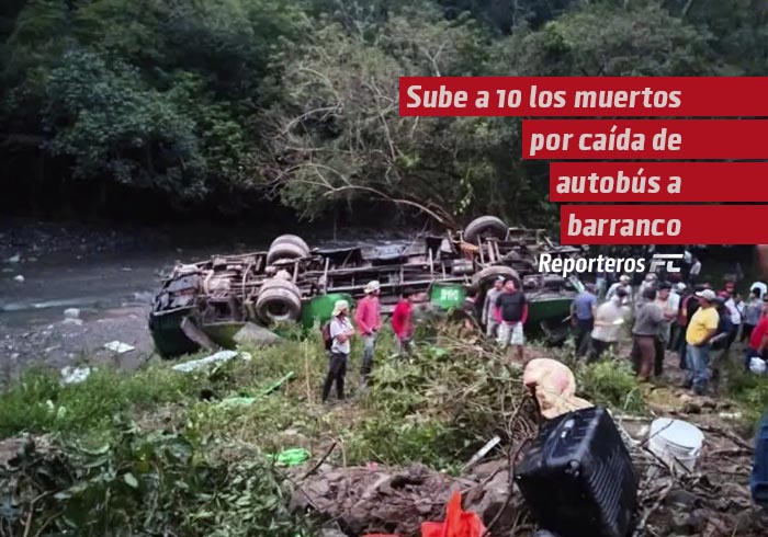 Sube a 10 los muertos por caída de autobús a barranco en Zontecomatlán, Veracruz