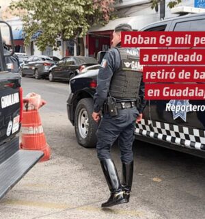 Roban 69 mil pesos a empleado que retiró de banco en Guadalajara