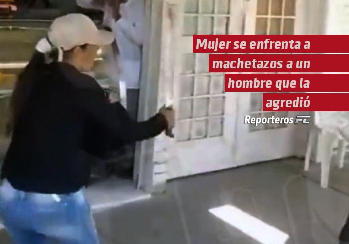 Mujer se enfrenta a machetazos a un hombre que la agredió y casi le corta la oreja